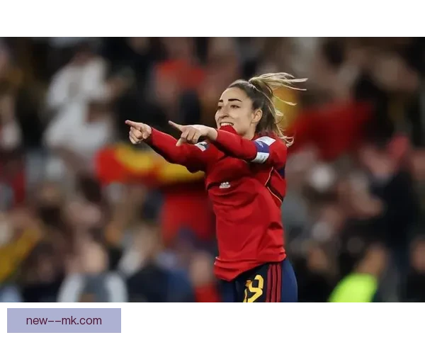 戴利女足英超主场大放异彩上演帽子戏法展现顶级射手风采